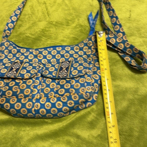 Well loved Vera Bradley Purse, see photos for signs of wear - Picture 6 of 6